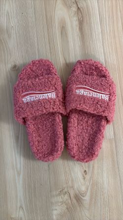 Balenciaga pink