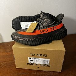 Yeezy 350v2 Carbon Beluga 