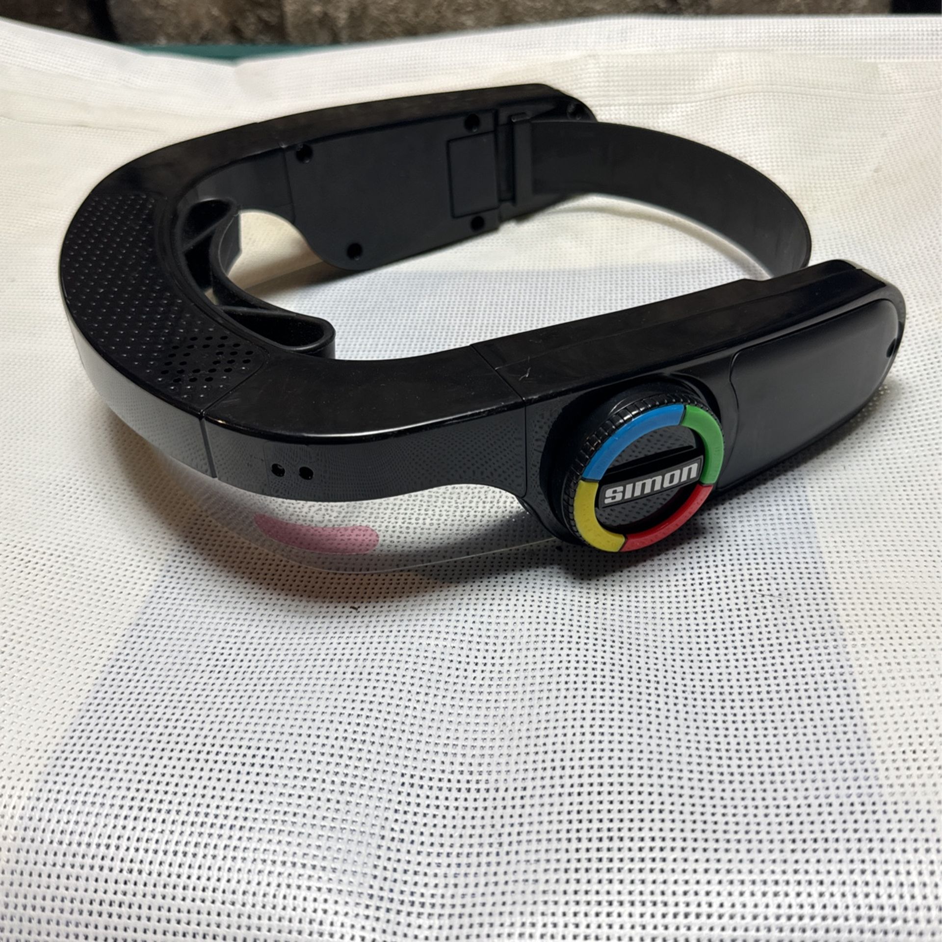 SIMON Optix Headset Game in Box Wearable.