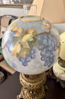 Antique Gone with the Wind Oil Lamp