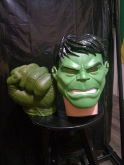 Plastic Marvel Hulk Mask - Plus One Left Giant Hulk Hand.