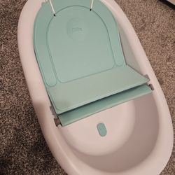 New FRIDA baby Bath Tub