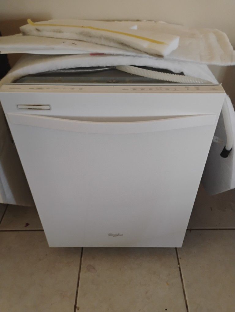 Whirlpool Dishwasher
