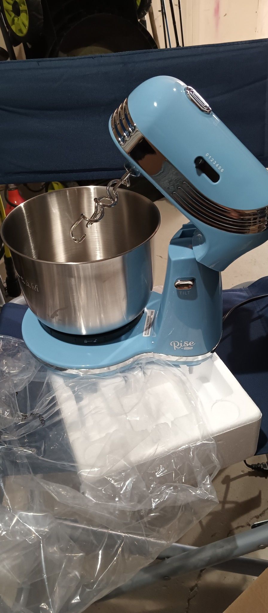 Rise by Dash 6 Speed Stand Mixer, 3 Qt - Sky Blue - 
