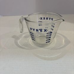 Vintage Pyrex Measuring Cup Open Handle 8 Oz. Clear Blue Letters Metric & Standard