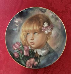 Collectors plate by Mauricio Goracci  “Julia” $10
