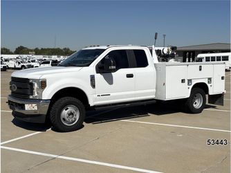 2018 Ford F-350 Chassis