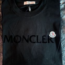 Moncler Black Logo T-Shirt (New w/ Tags & Bag) Authentic