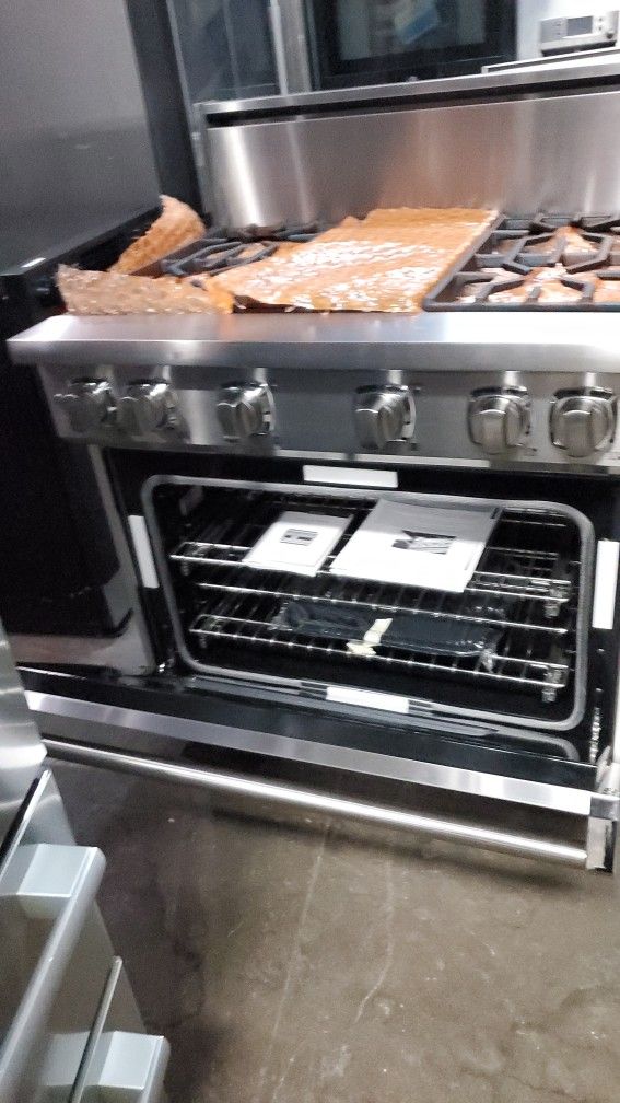 Viking Stove 36 Inches New Open Box WARRANTY Ready To Deliver All Gas 1 Year Warranty 6 Burner