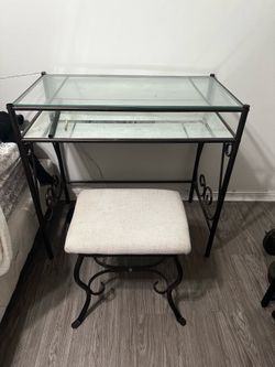 Small vanity