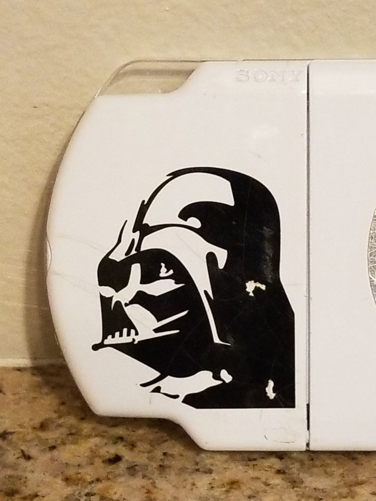 Sony PSP Limited Edition Darth Vader White with game Star Wars