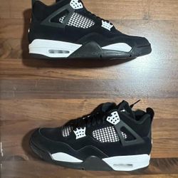 Jordan 4s