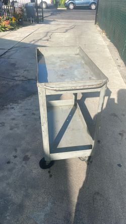 carrito para mecanica o mover mercansia pesada esta muy resistente $40 