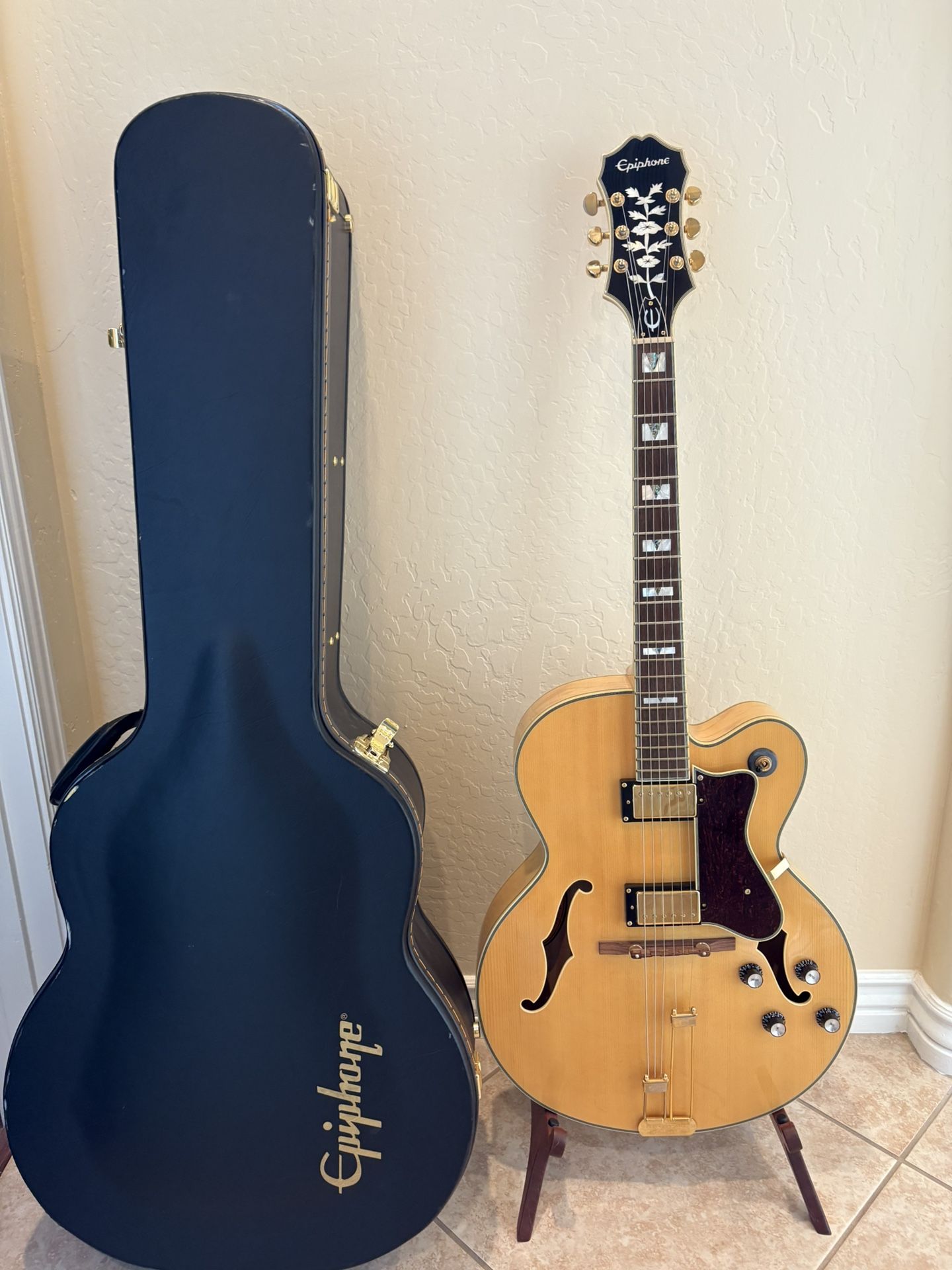 Epiphone Broadway With Hardshell Case Mint Made In Korea 