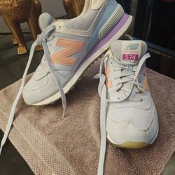 New Balance Women's 574 Running Shoes Size 9.5B