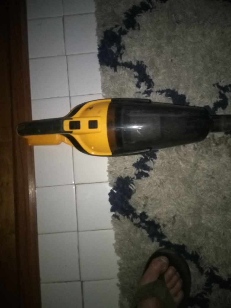 Handheld Cordless Vacuum Uses DeWalt 20V Batteries