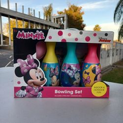 Minnie Bowling Set