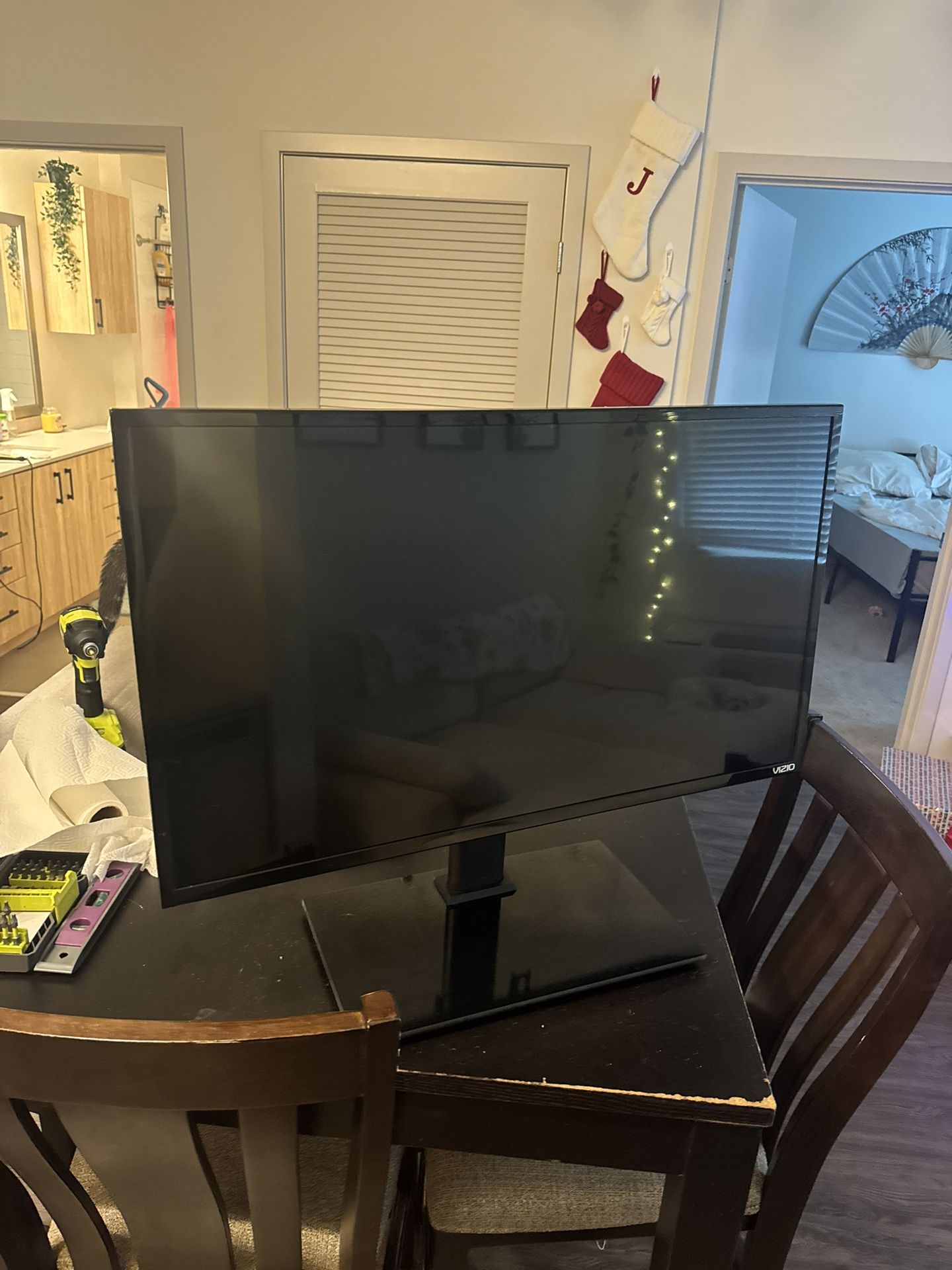 Vizio tv and stand