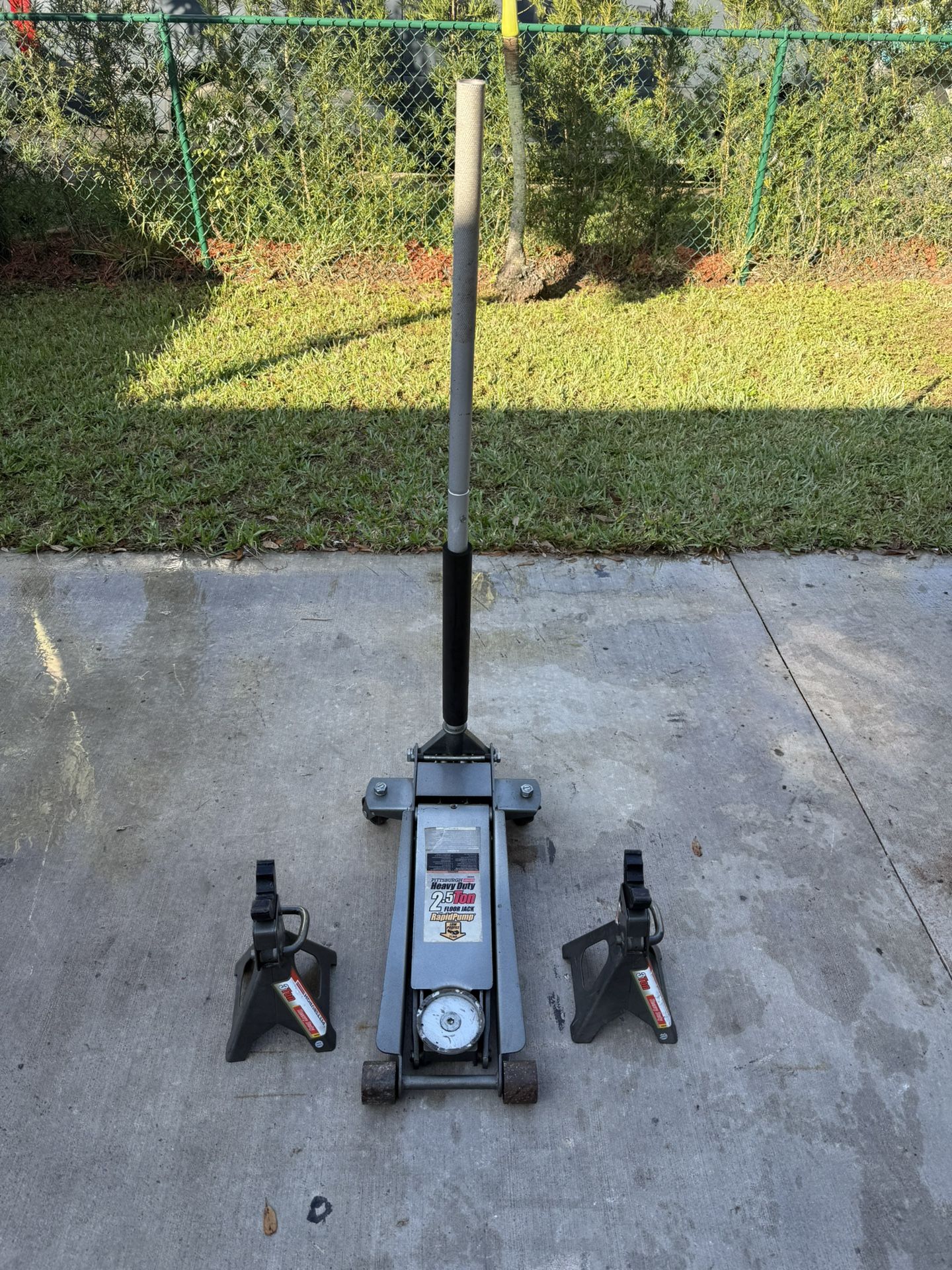 Low profile floor jack + jack stands