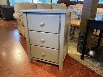 BAY HARBOR Three Drawer Nightstand in Glazed Graphite