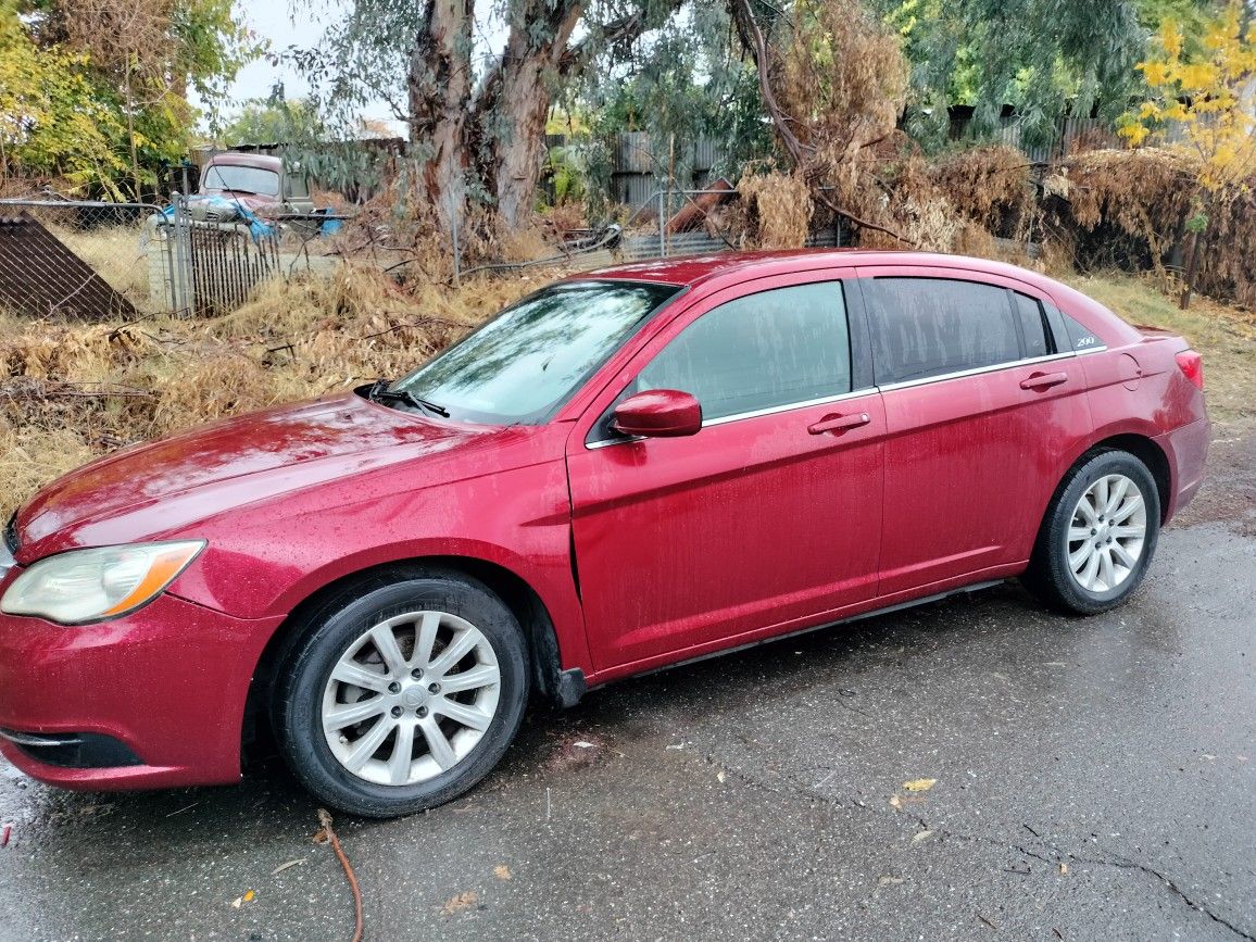 2014 Chrysler 200