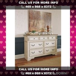 Realyn Two-tone Dresser
