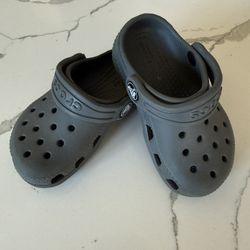 Crocs Kids Size C6 