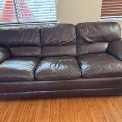 Comfy La-Z-Boy Leather Sofa – Chocolate Brown, Great Shape, Ready for a New Home!