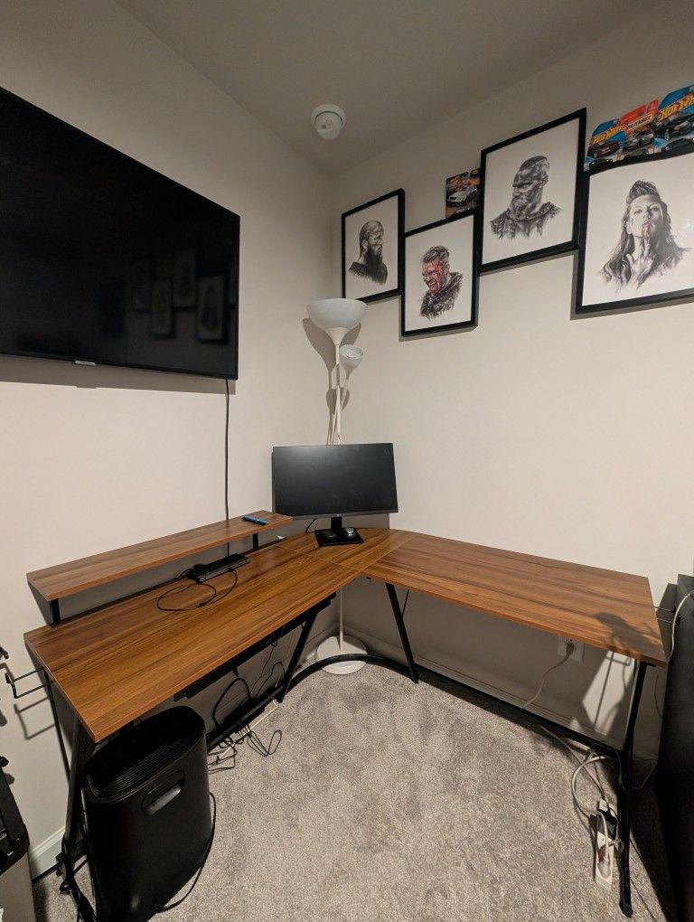 L Desk