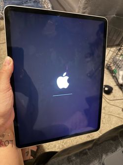 Selling my iPad Pro 12.9-inch (3rd Generation) in great working condition