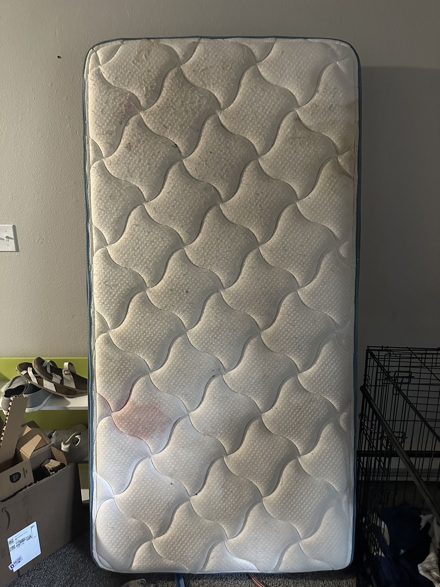 Twin bed