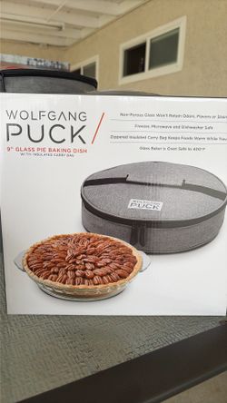 Glass pie baking dish