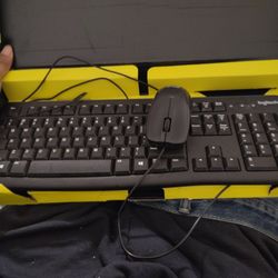 Logitech Keyboard With Mouse 
