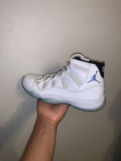 Jordan 11 Legend Blue