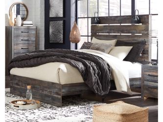 Rustic Industrial Queen Bed Frame – Lights & USB Ports!