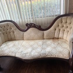 Free - 4 Piece Sofa Set