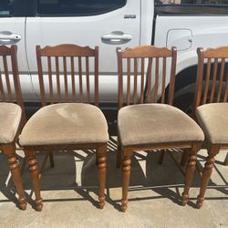 Set Of 4 Chairs 