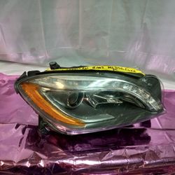 2012-15 Mercedes Benz ML350 Right Headlight Computer 