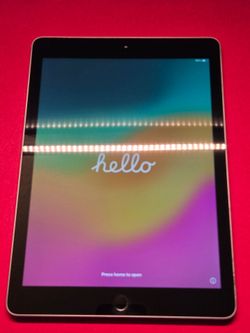 Apple iPad 6th Gen WiFi Only 9.7" -32GB A1893 Good Condition Factory Reset