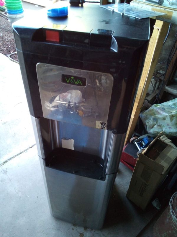 Viva water dispenser Don't know what issould have Could use for parts