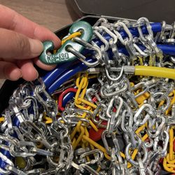 FLYSWAN Snow Tire Chains for Car SUV Pickup Trucks KN-130 BH-130