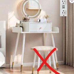 Small Makeup Vanity