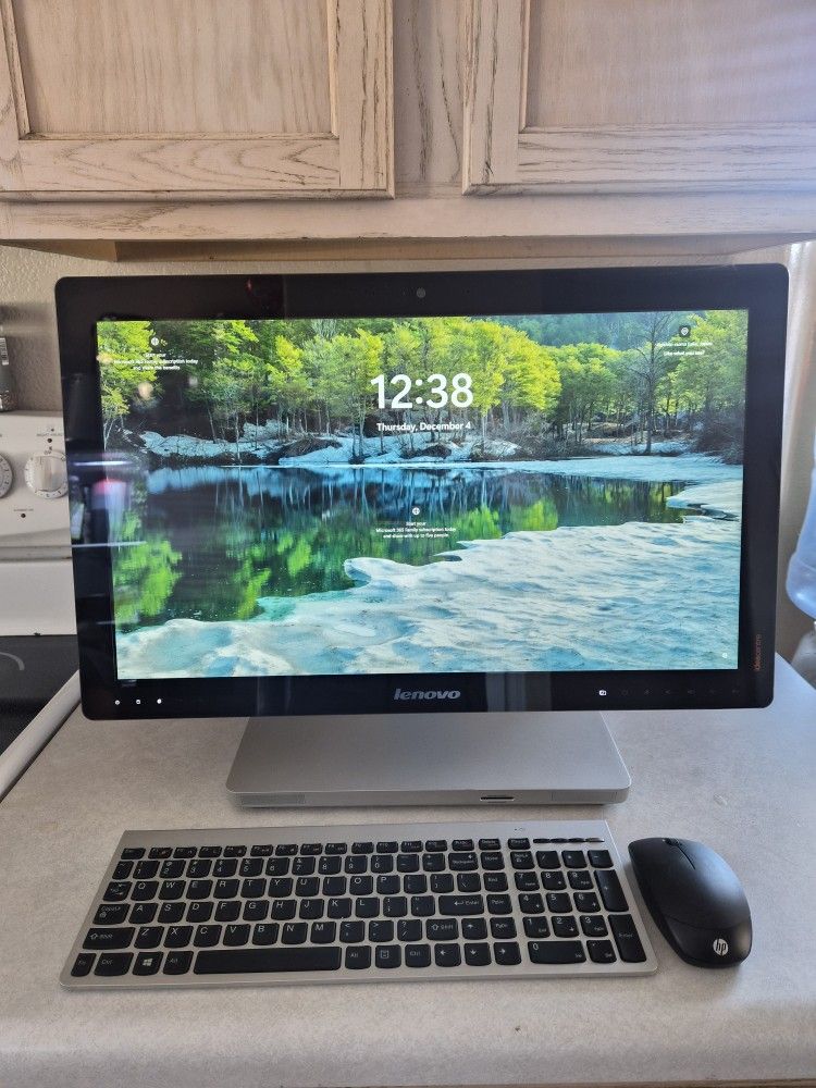 24" Lenovo all-in-one TOUCH i3 8gb 160gb DVD drive Windows 11 Office 365