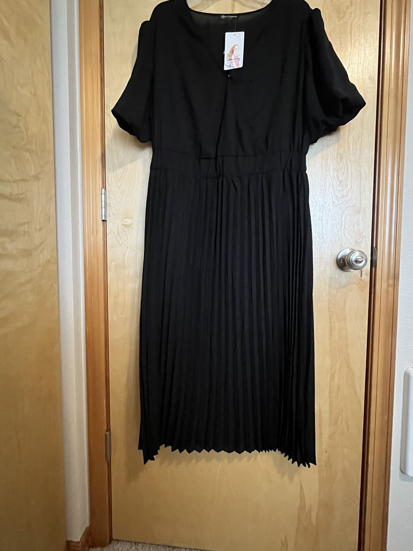 Black Dress Sz XL (14)  Brand New   