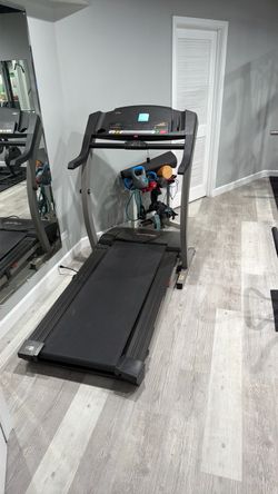 Pro Form 995 SEL NordicTrack Treadmill