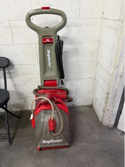 Rug cleaner