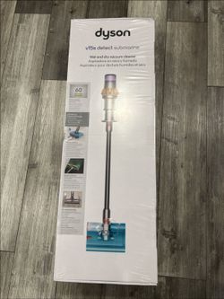 Dyson V15 Detect Cordless Stick Vacuum Yellow/Nickel 447261-01 Brand New Sealed.