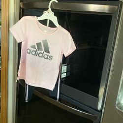 Two piece Adidas set size 2T