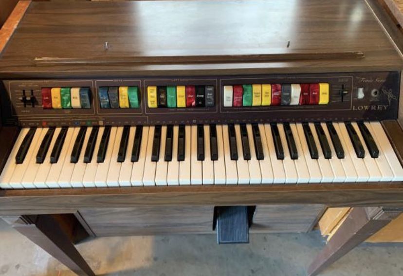 Lowrey Tenie Genie Organ Synthesizer