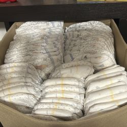 size 1 huggies diapers plus some costco size 1 diapers